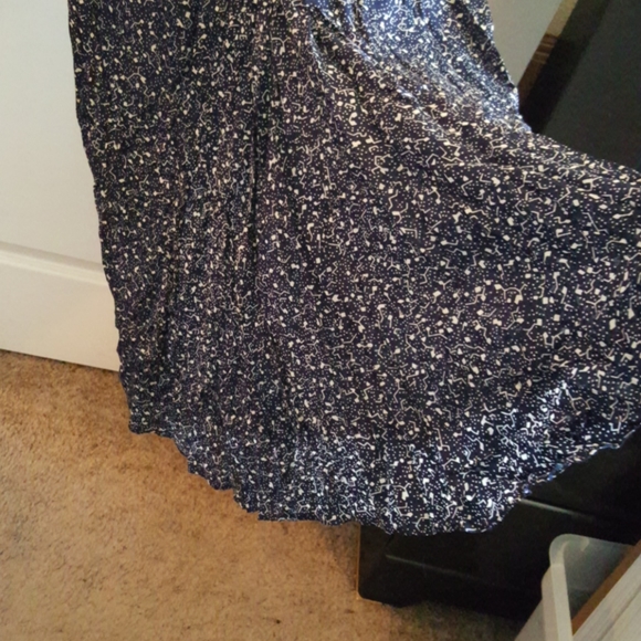 Mirrors Il Maxi Length Vintage Pleated Dress - Picture 3 of 12